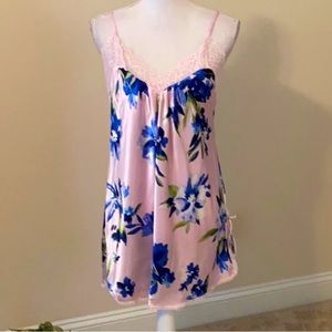Oscar de la renta nightgown